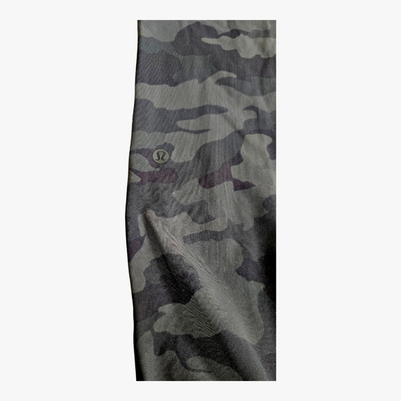Lululemon On the Fly Jogger Pants, size 2, 28", Dark Camo, EUC - Picture 9 of 14